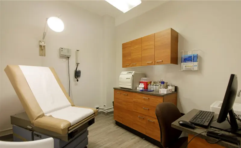 Advanced Dermatology PC Brooklyn Heights treatment room