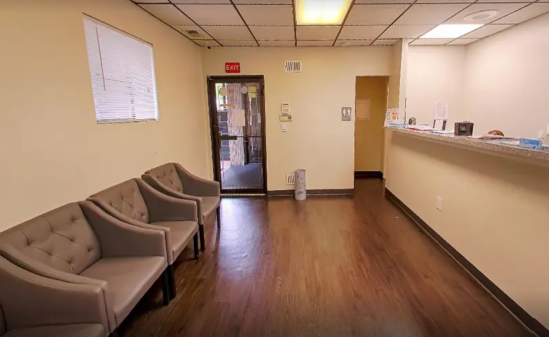Advanced Dermatology PC Staten Island waiting room