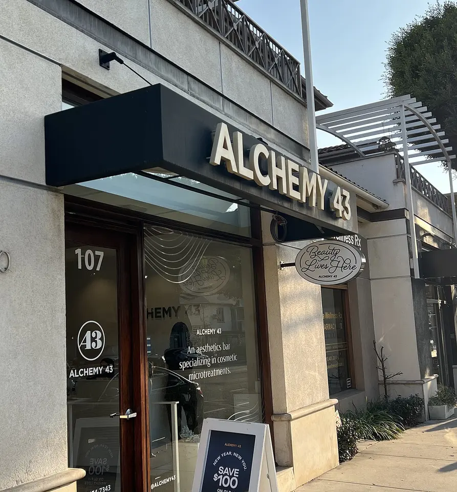 Alchemy 43 Santa Monica storefront on Montana Avenue