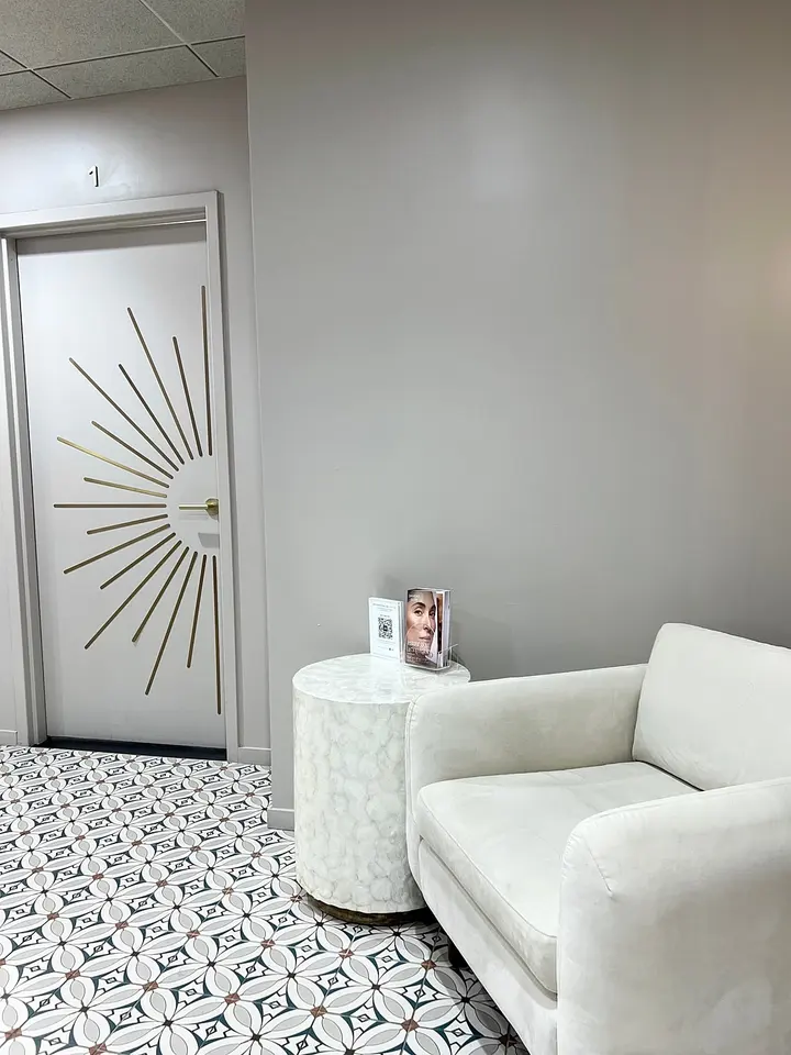 Alchemy 43 Upper East Side waiting area