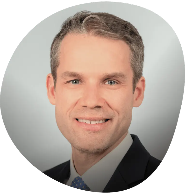 Dr. Stephen Sullivan, plastic surgeon, professional headshot
