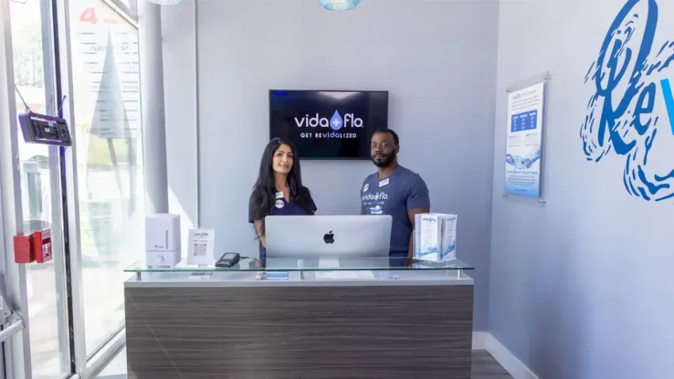 Front desk at Vida Flo Decatur